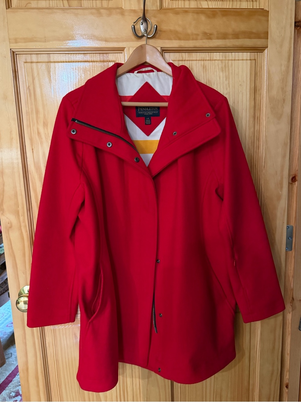 NEW Large Heavy Women’s Pendleton Red Wool- Blend Coat with Stand Collar